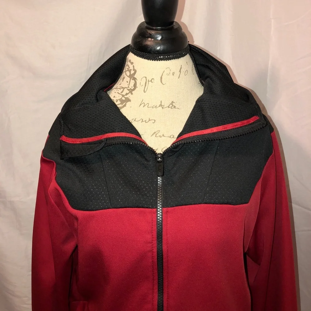 Champion Jacket - Picture 2 of 4